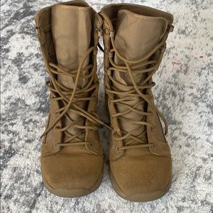 Men’s Tactical Boots